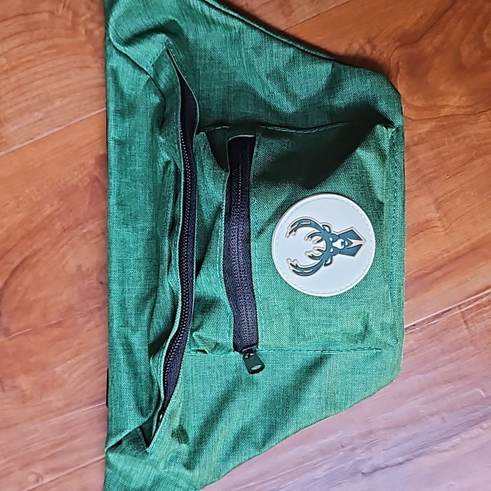 NWT Milwaukee Bucks Fanny Pack